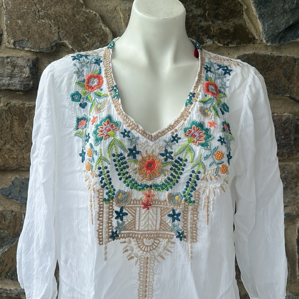 Johnny Was White Embroidered Boho Tunic Top Blouse Size Large - Picture 2 of 5